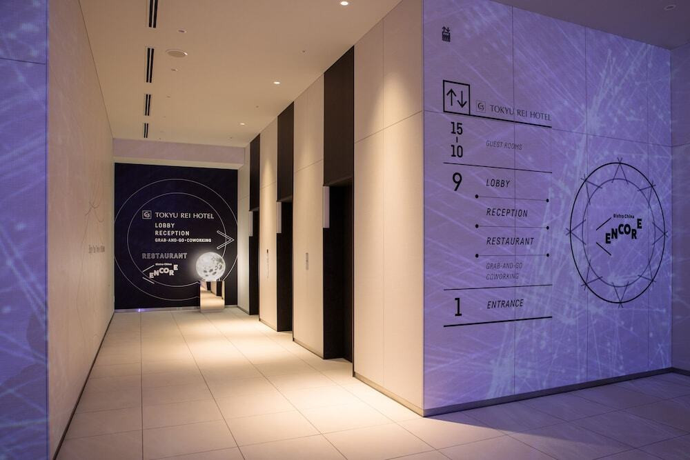 エレベーターホール②