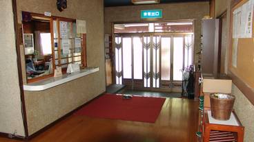 コンシェルジュ デスク / 1