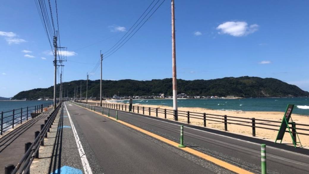 海の中道から望む志賀島 / 2