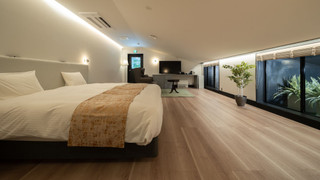 ギャレット 屋根裏ルーム 禁煙