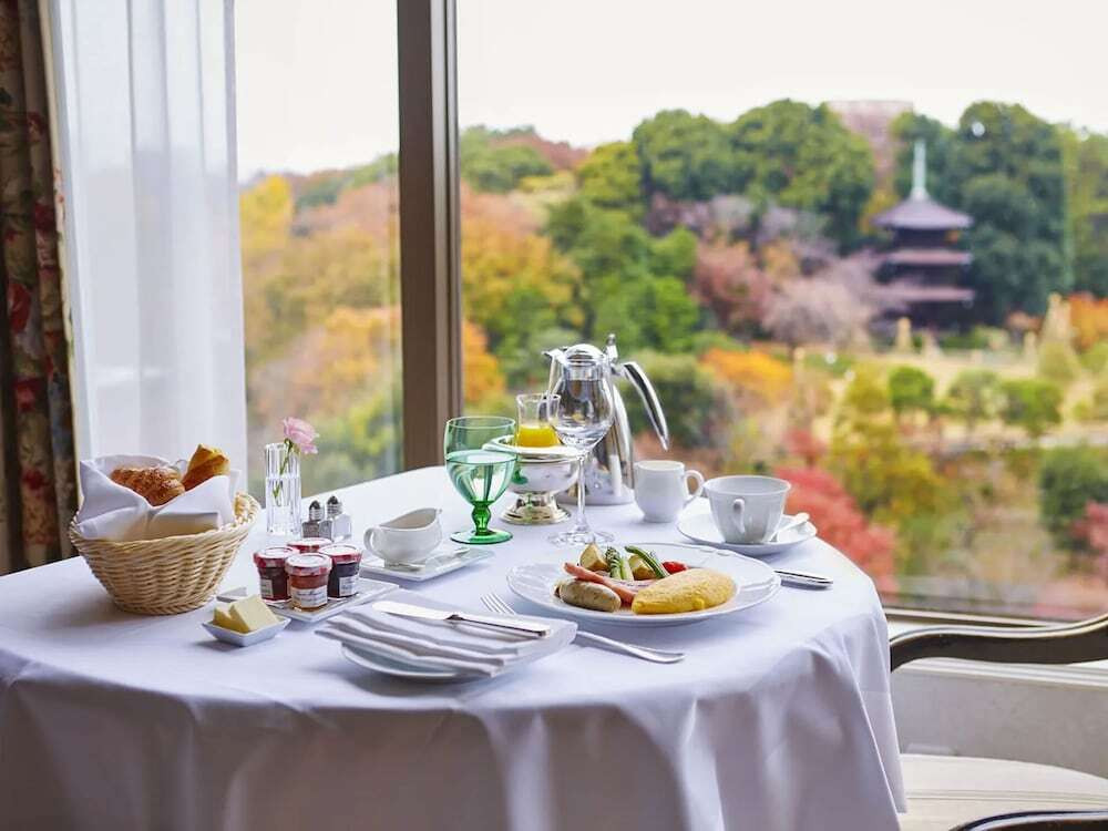 東京にいることを忘れる。ガーデンを眺めながら美食を堪能4244885