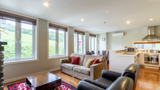 アパートメント 2 ベッドルーム リゾートビュー (Main Floor)