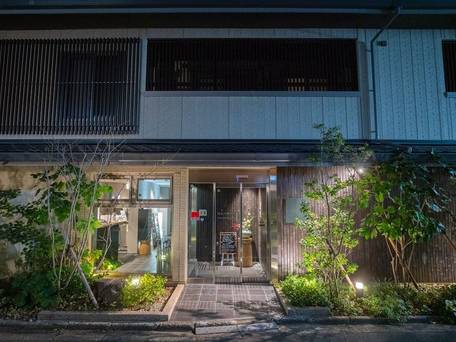 烏丸六条ホテル / 1