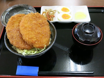 「梵天茶屋」料理 981916 『梵天わらじカツ丼』(税込1,050円)
