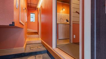 内部エントランス / 2