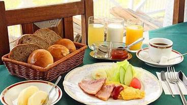 朝食スペース / 10