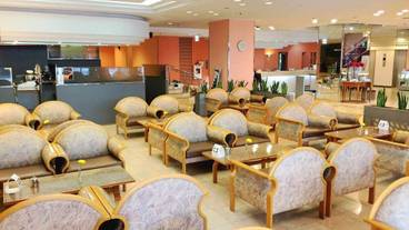 ロビー応接スペース / 3