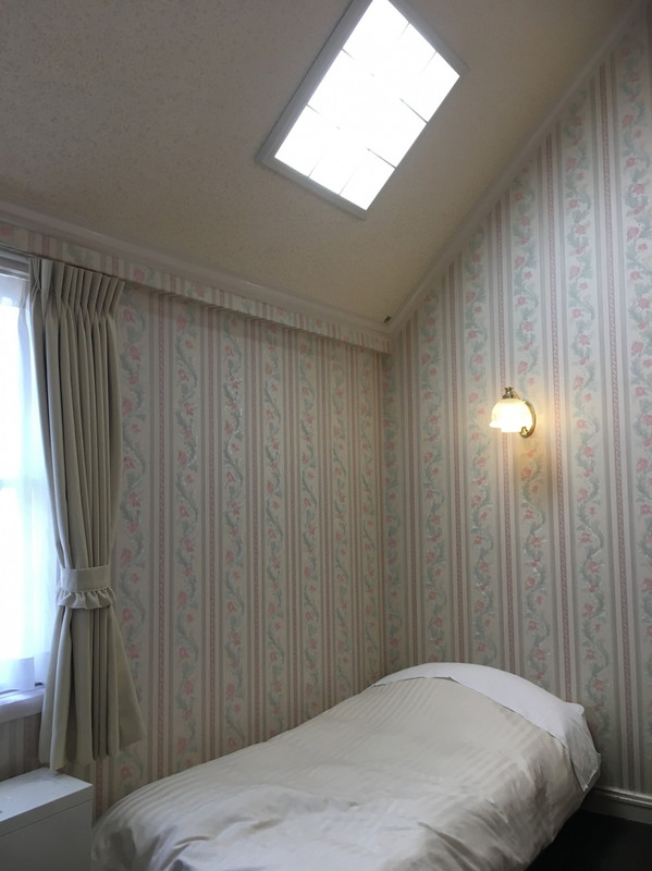 こっちにシングルベッド