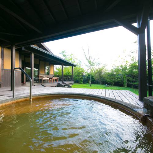 客室の露天風呂例(2) / 2