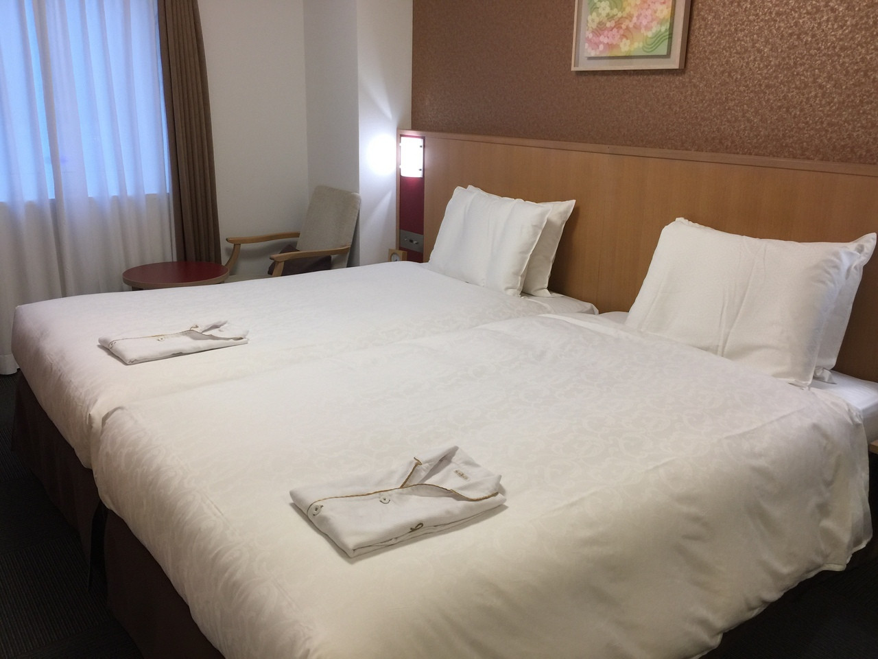 水戸駅北口からバスで約10分3906741