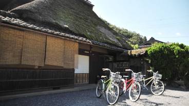 施設の入り口 / 13