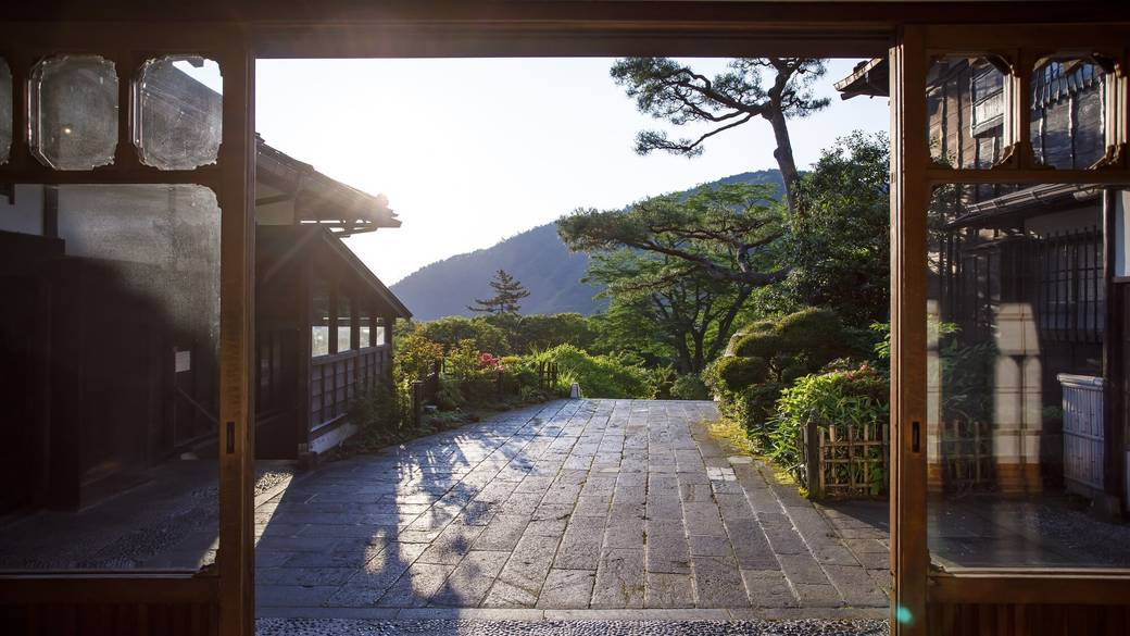 エントランスからの景色 / 2