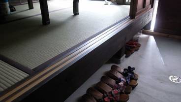 ロビーラウンジ / 12