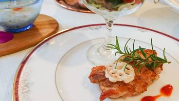 食事・飲み物 / 4