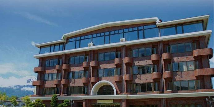 富士河口湖温泉郷 四季の宿 富士山(山梨県 旅館) / 1