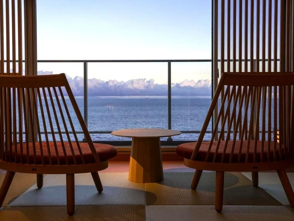 ショートカットの女性　ライフスタイル