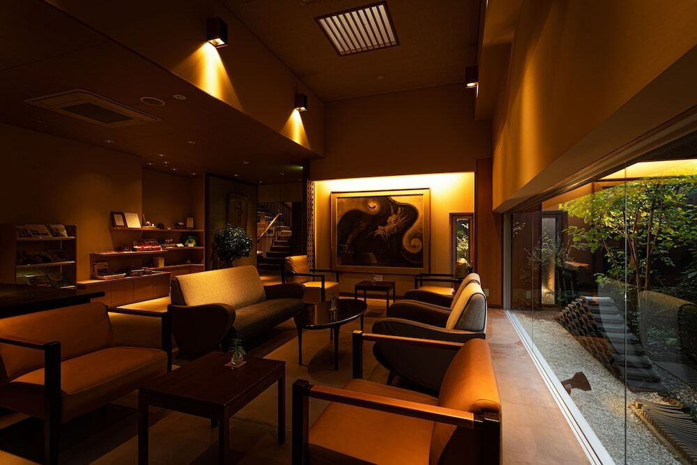 ロビー応接スペース