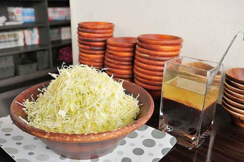 「おおぼし 松本平田店」料理 746370 好評のサラダバーは無料です。