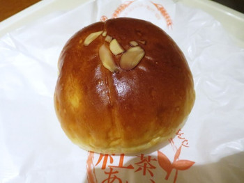 「セイロン ティー＆ブレッド 天神橋店」料理 766742 てんしの紅茶あんぱん