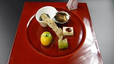 食事・飲み物 / 3