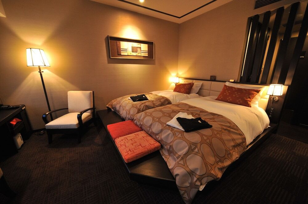 露天風呂のバリエーションが魅力的な、大正ロマンの温泉宿3648352