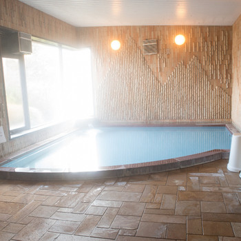 屋内温水プールとスパでリフレッシュ4065547