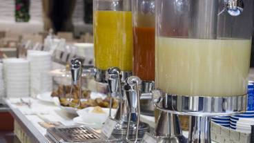 朝食スペース / 9