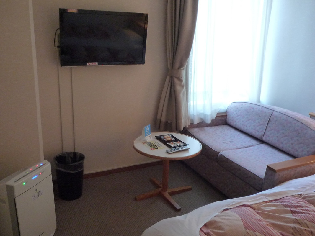 ソファーとＴＶの位置が