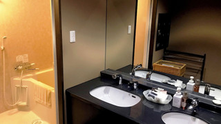 ベーシック ツインルーム シングルベッド 2 台 禁煙