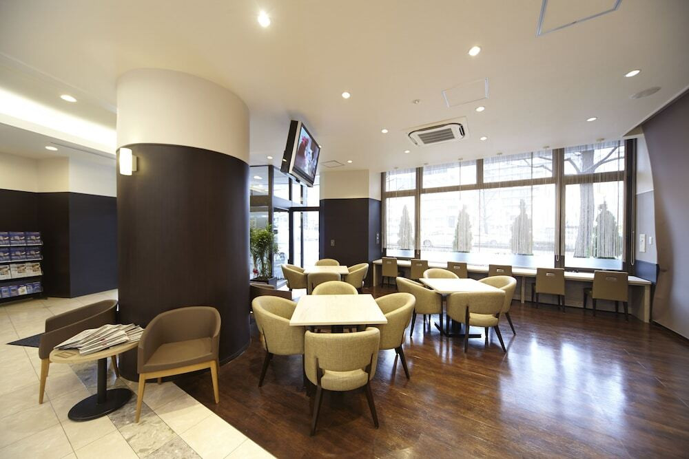 ロビーラウンジ