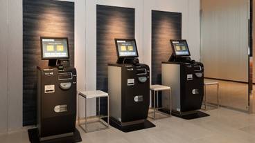 チェックイン / チェックアウト キオスク / 1