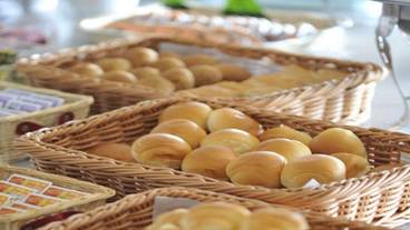 食事・飲み物 / 1