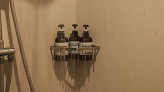 スタンダード ツインルーム (共用シャワールーム、ベッドメイクはセルフとなります) (添い寝料金 7-12歳 2,000円, 0-6歳 無料)