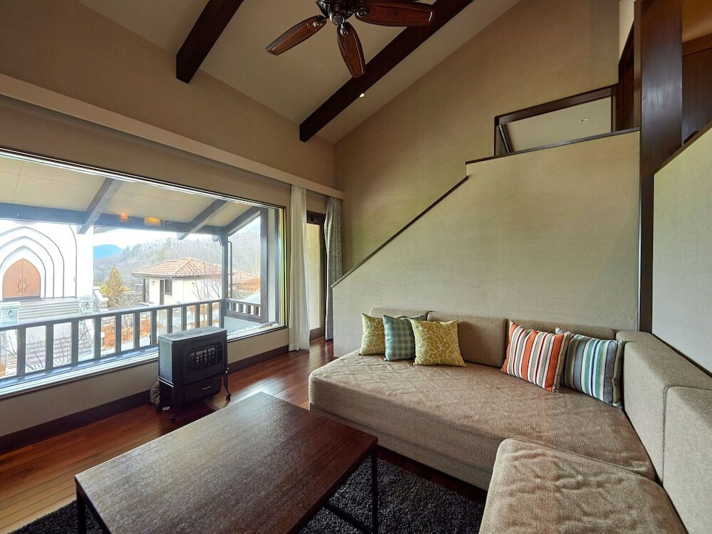 絶景テラスでうっとり。眺望バツグンの大人リゾート4247370