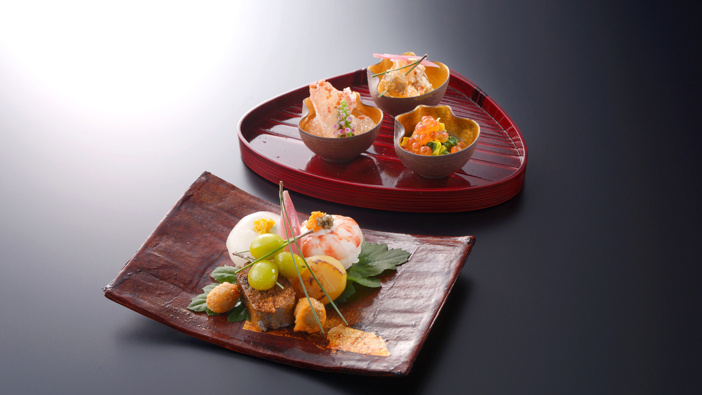 ２.和洋中のレストランにお部屋食…ワガママが叶う「水明館」4266838