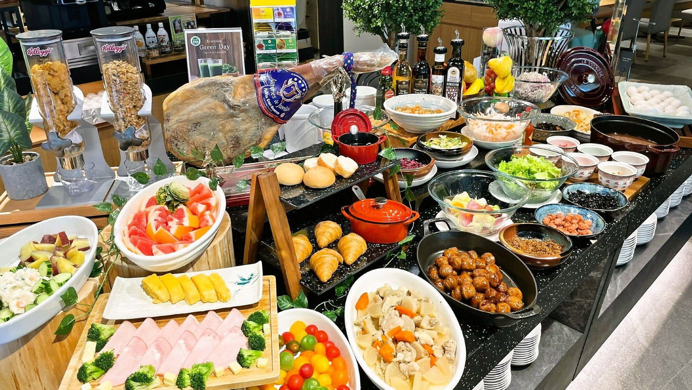 和洋ビュッフェで朝からお腹いっぱいに♪4036938