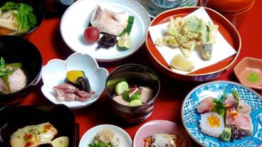 食事・飲み物 / 1