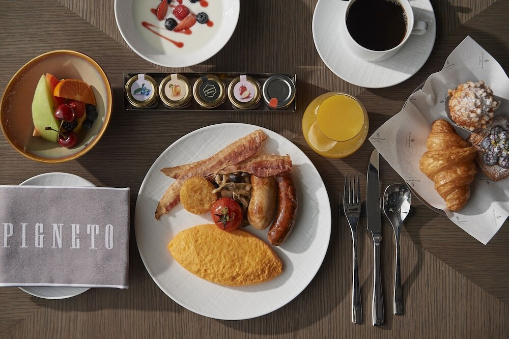 お部屋で優雅な朝食を4283610