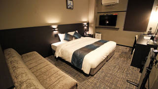 クアッドルーム(喫煙、ユニットバス)