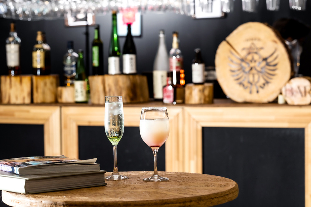 風景を切り取る巨大な額縁窓のあるライフスタイルホテル3995121