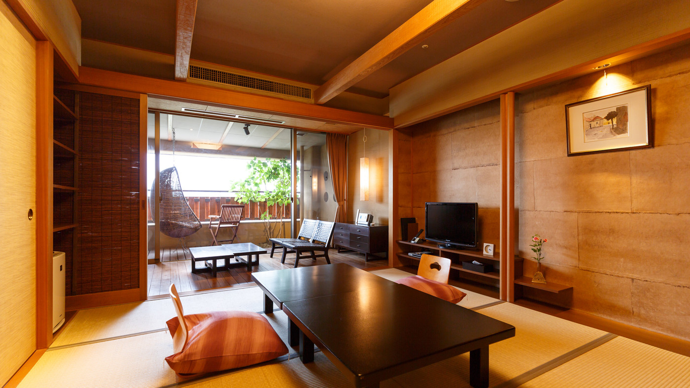 9.蟹の存在感絶大の絶品会席「山代温泉 瑠璃光」4242050