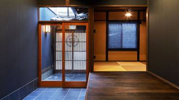 内部エントランス / 2