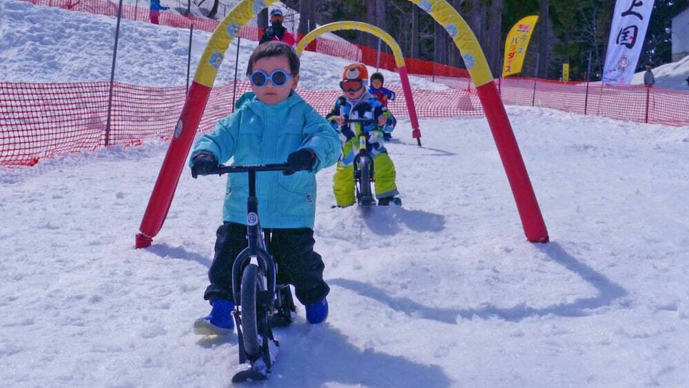 スノー スポーツとスキー