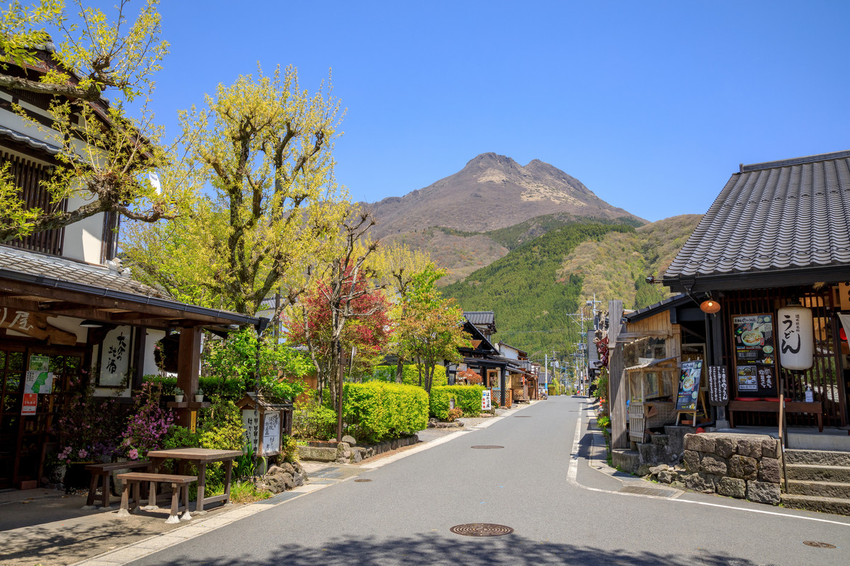 湯の坪街道