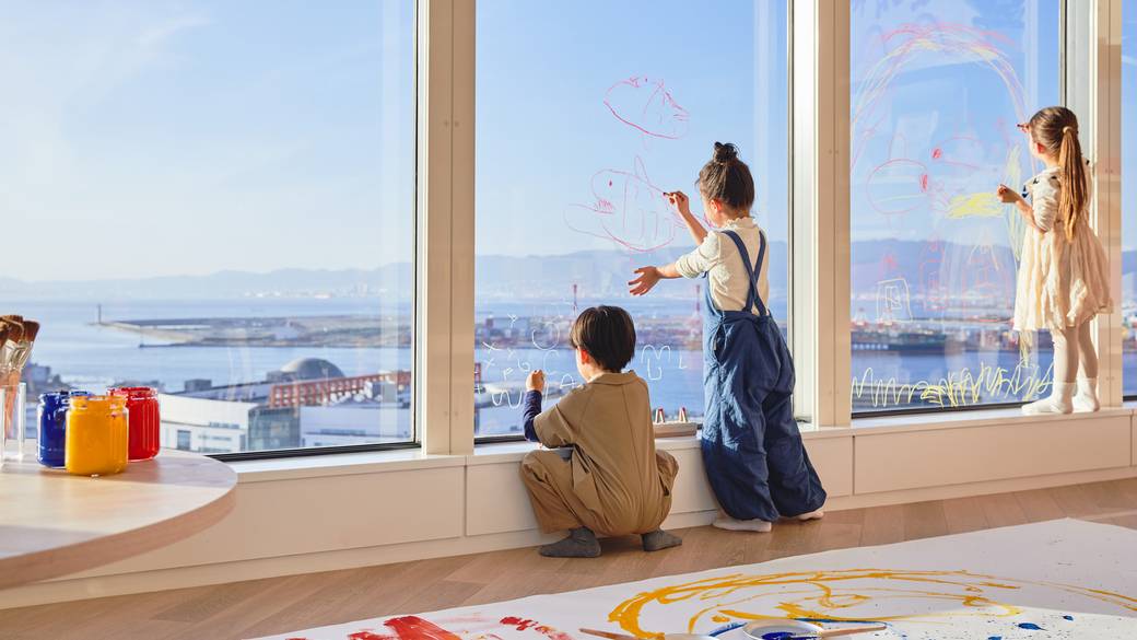 探索エリア　窓もキャンバスに / 3