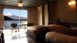 別亭凛　和洋室 [和洋室] [禁煙] [マウンテンビュー] [レイクビュー] [夜景がきれい]