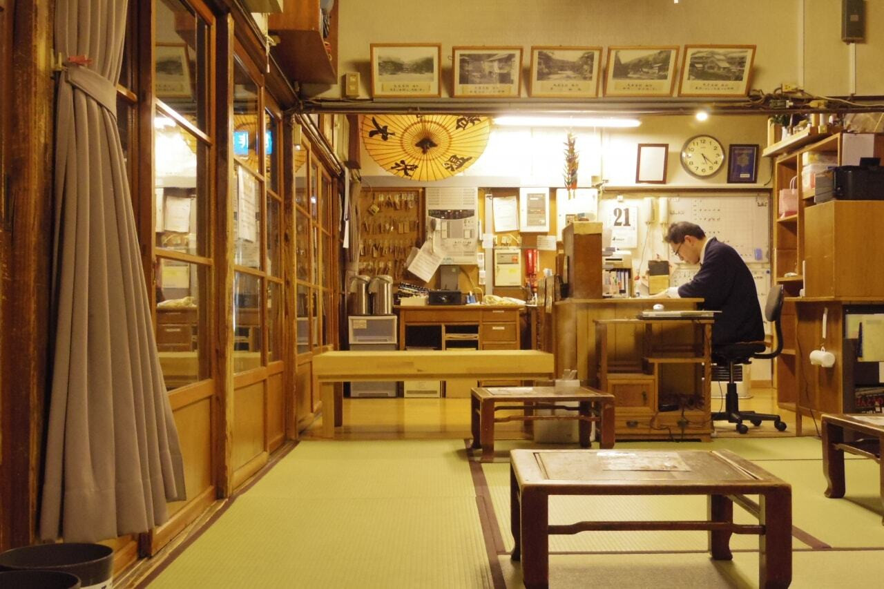 築200年の歴史ある建物で宮沢賢治に思いを馳せる3699072