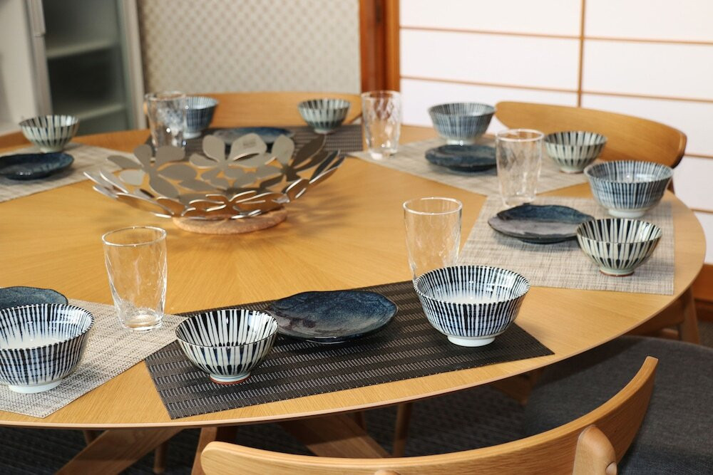 客室内のダイニングエリア