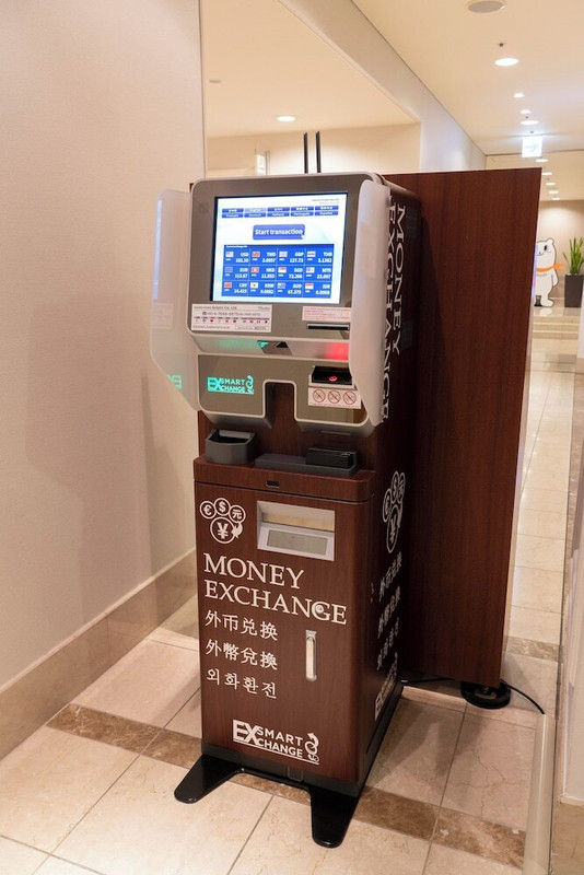 敷地内の ATM
