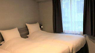 デラックス トリプルルーム シングルベッド 3 台 禁煙